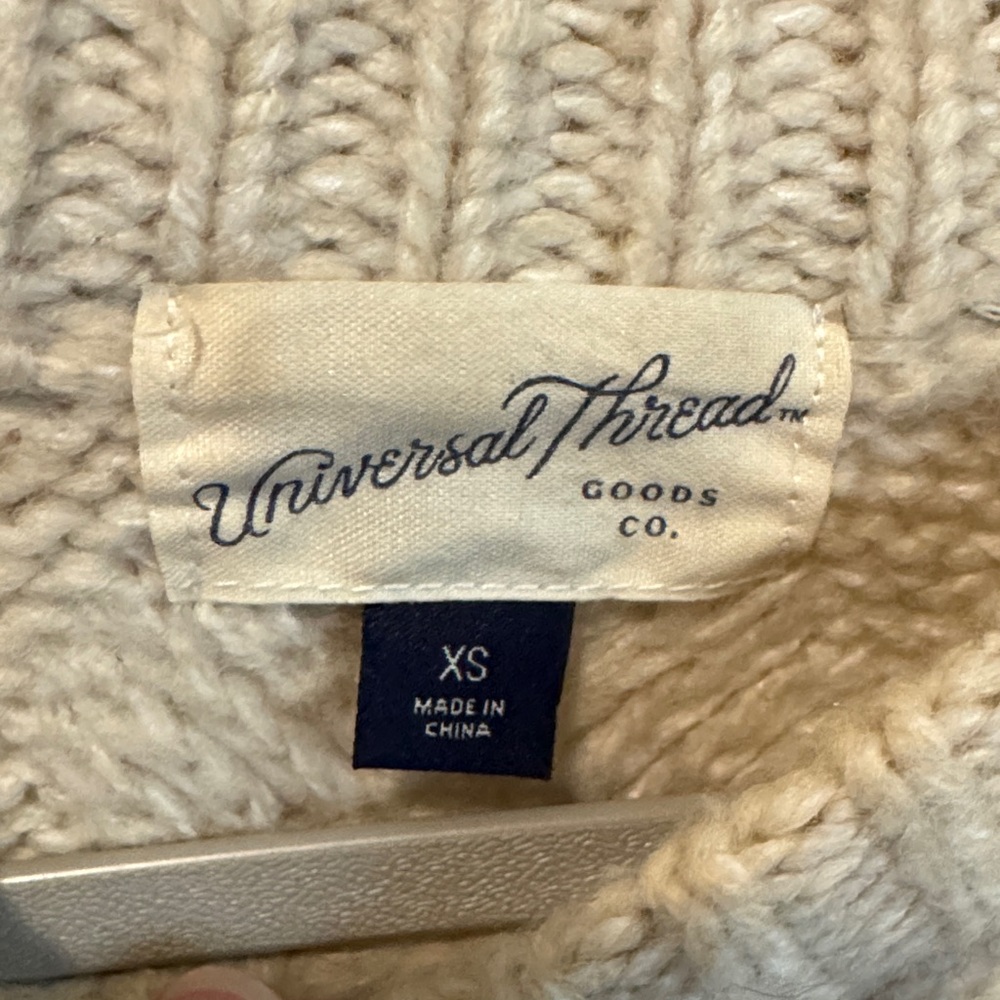 Cozy Cream Cable Knit Sweater - Picture 2 of 3